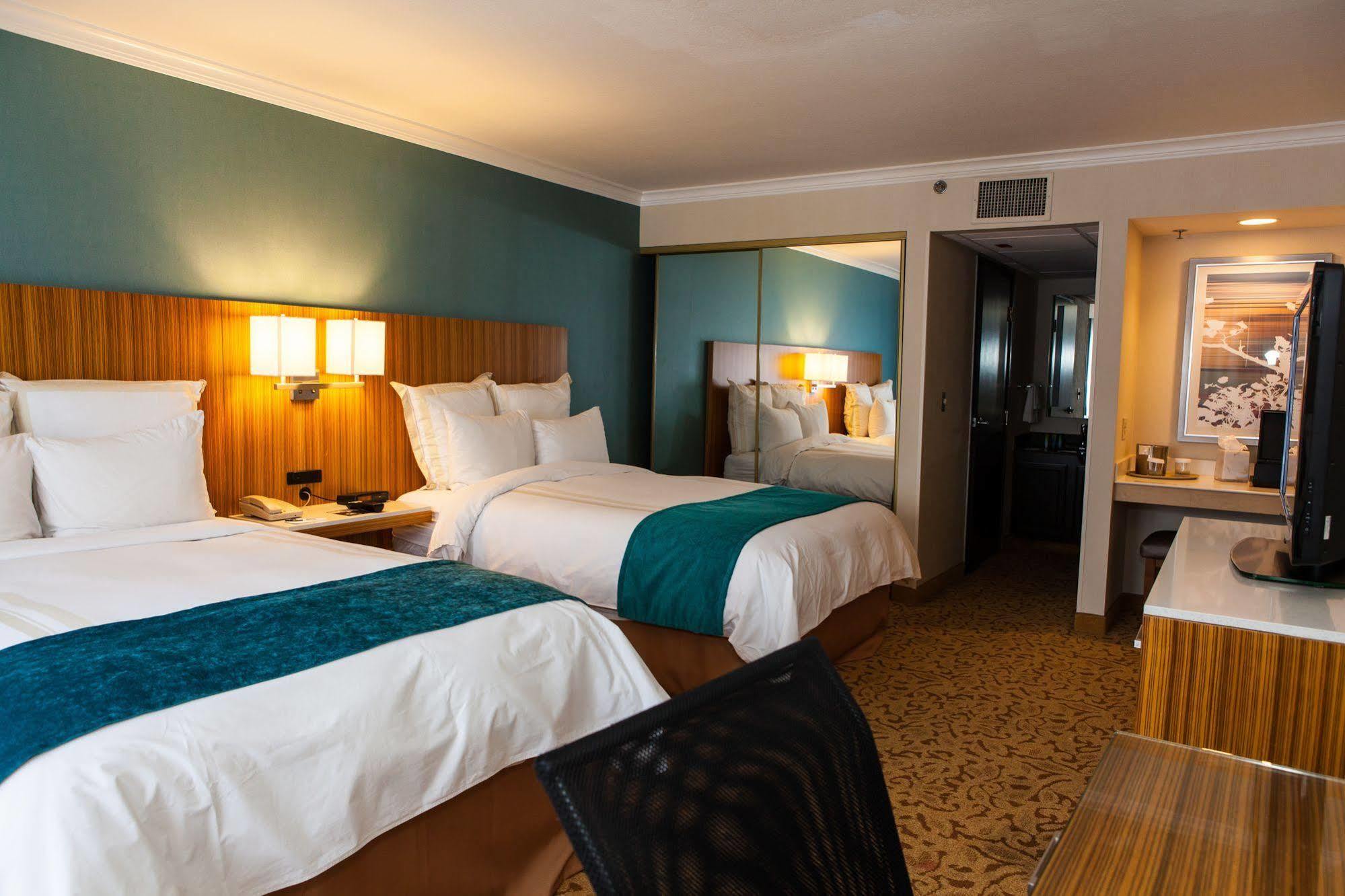 Delta Hotels By Marriott Ontario Airport Kültér fotó
